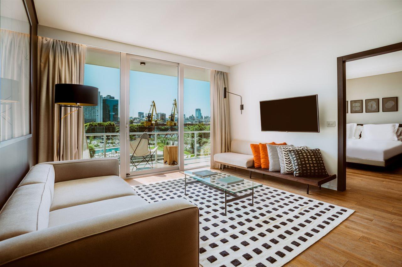 Sls Buenos Aires Puerto Madero Hotel Екстериор снимка A suite at the hotel