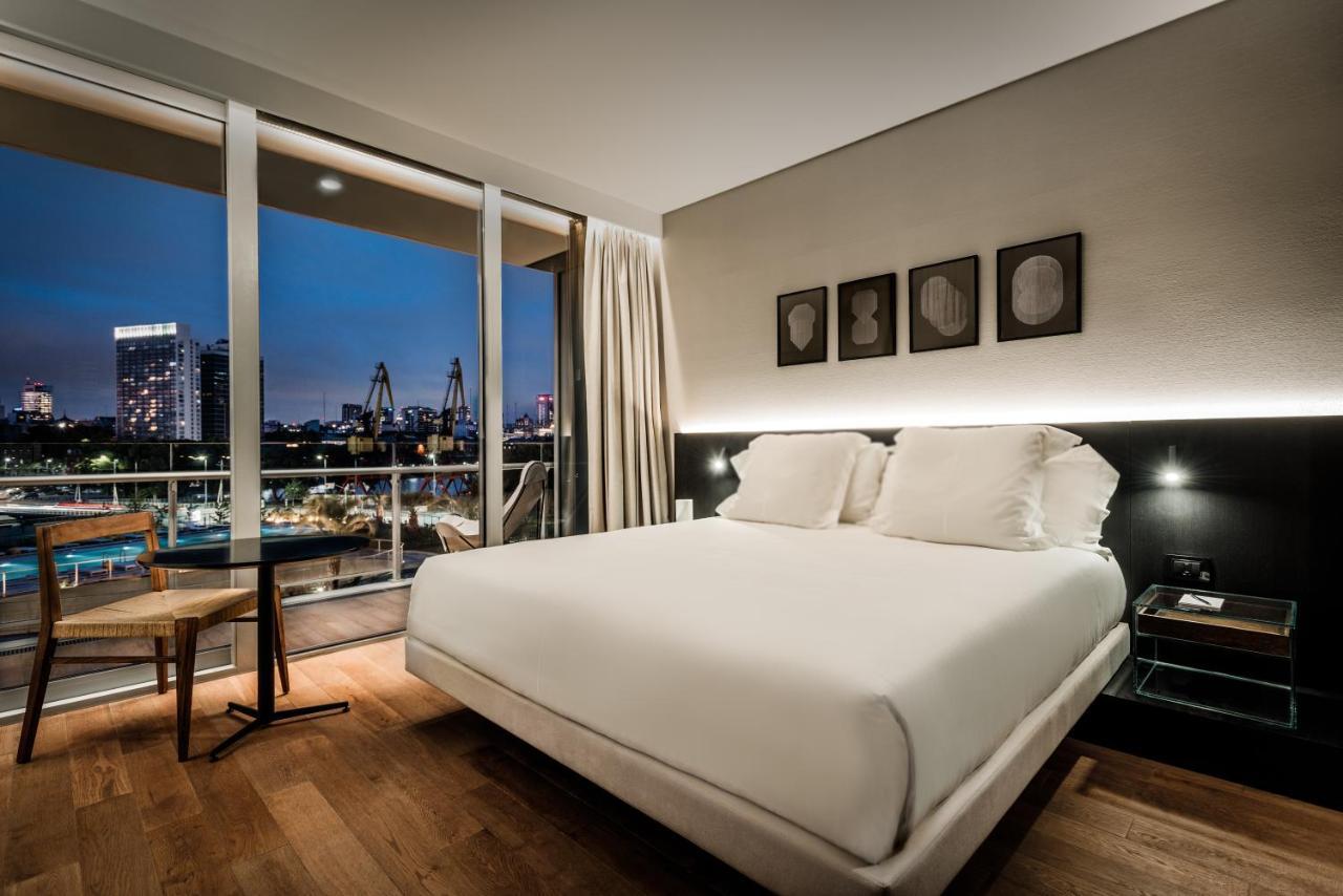 Sls Buenos Aires Puerto Madero Hotel Екстериор снимка A bedroom at the London Edition
