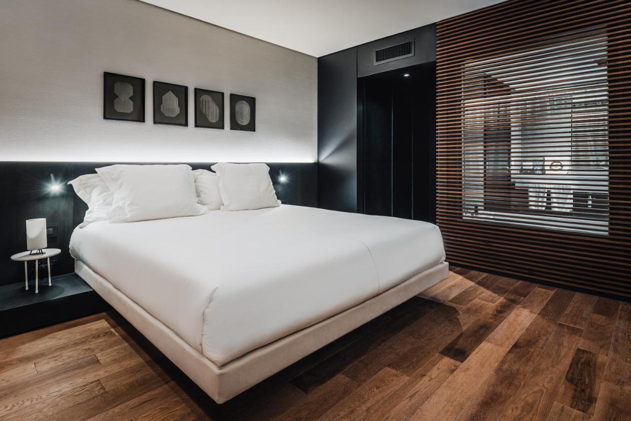 Sls Buenos Aires Puerto Madero Hotel Екстериор снимка A bedroom at the hotel