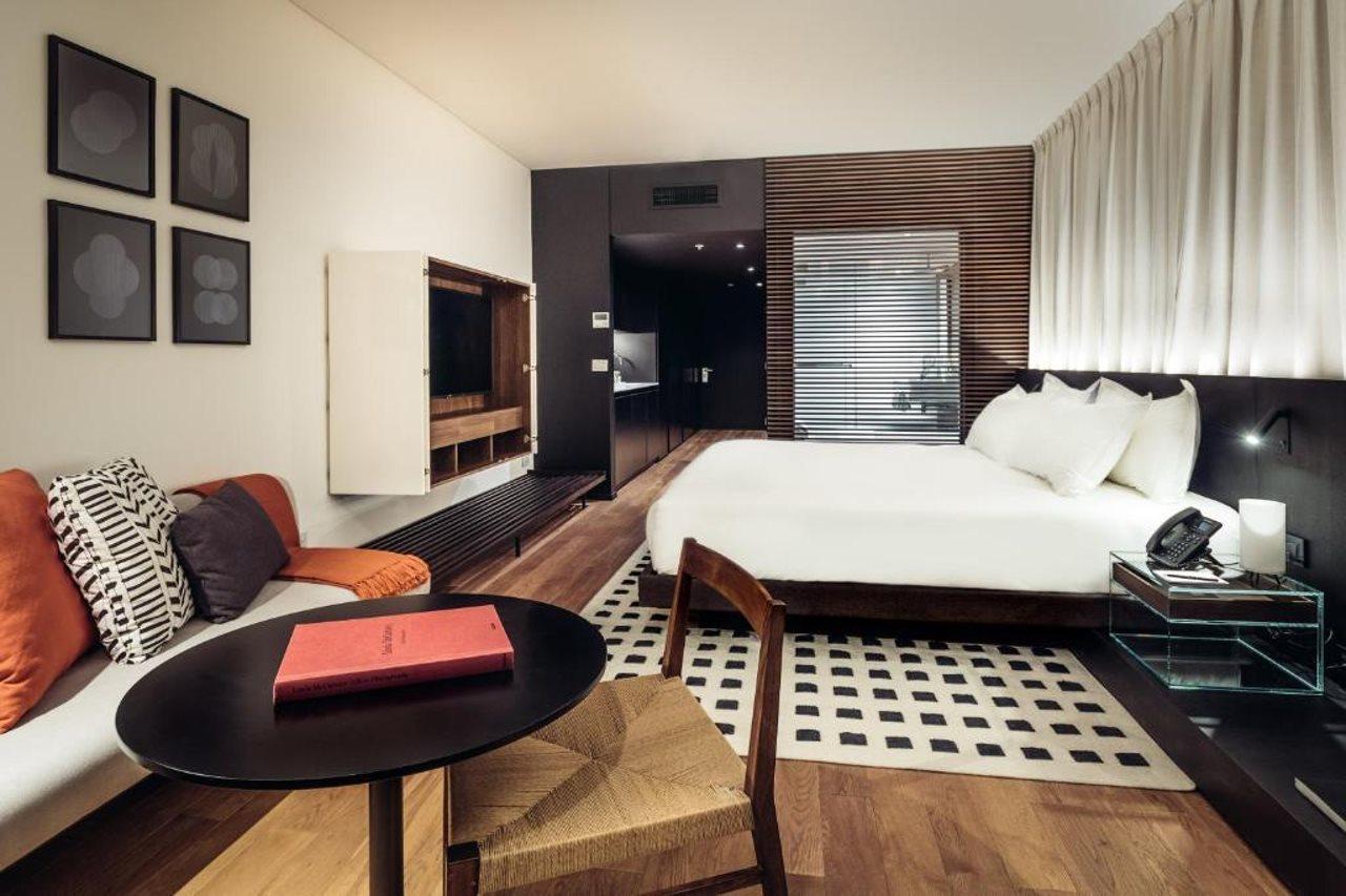Sls Buenos Aires Puerto Madero Hotel Екстериор снимка A room at the hotel